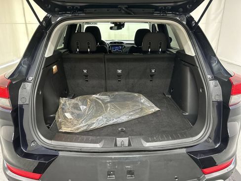 Certified 2021 Chevrolet TrailBlazer LT w/ Convenience Package FWD image 21