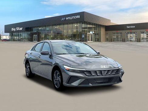 New 2026 Hyundai Elantra Sport FWD image 11