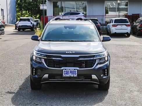 New 2025 Kia Seltos SX w/ SX Sunroof Package image 3
