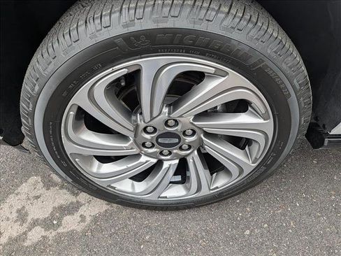 Certified 2022 Lincoln Navigator Reserve image 9