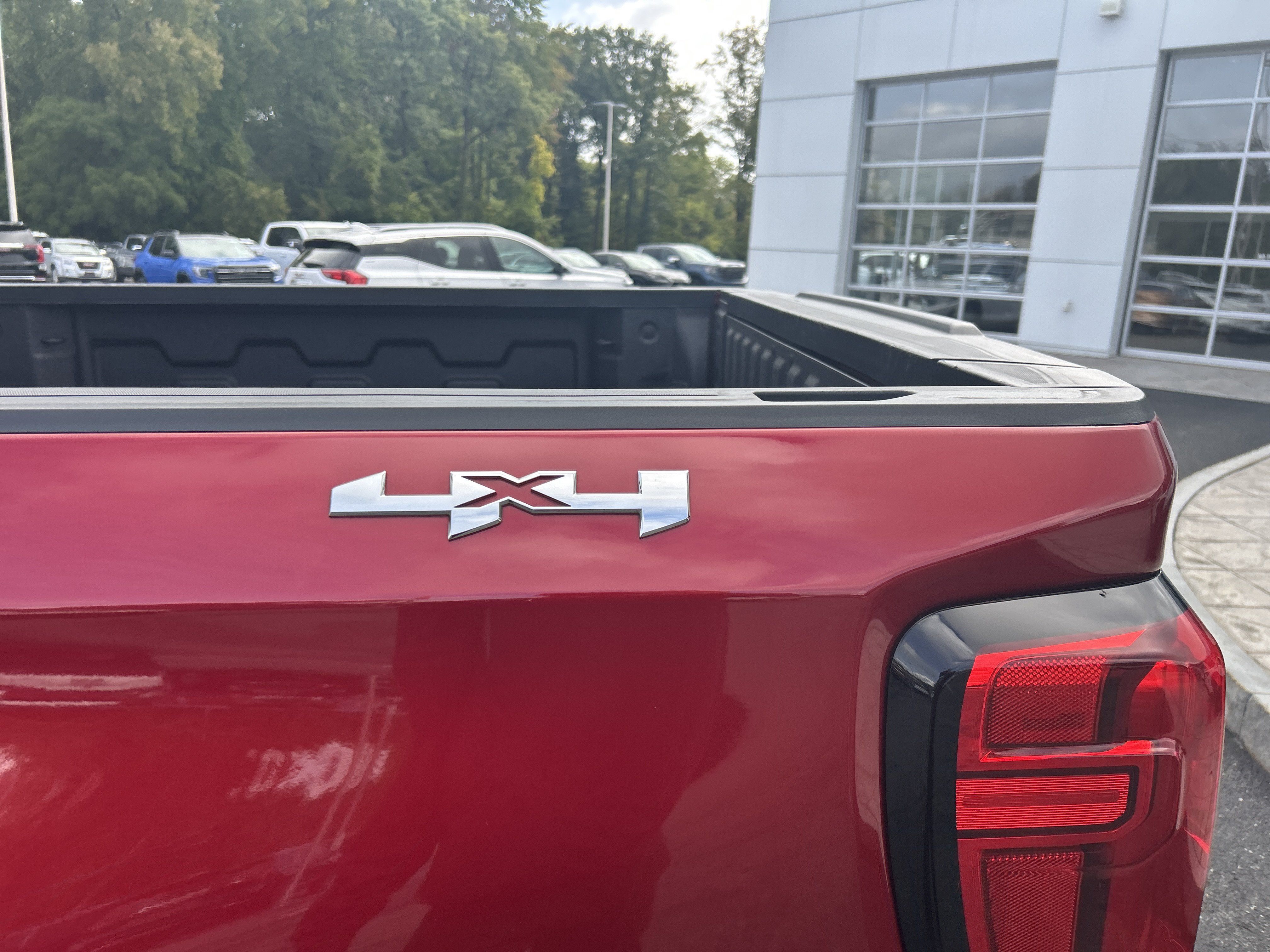 Used 2022 GMC Sierra 1500 Elevation AWD/4WD image 7