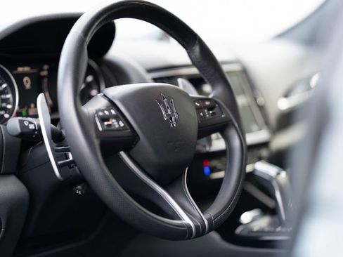 Used 2023 Maserati Levante Modena image 30