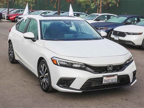 Used 2023 Honda Civic EX-L image 3