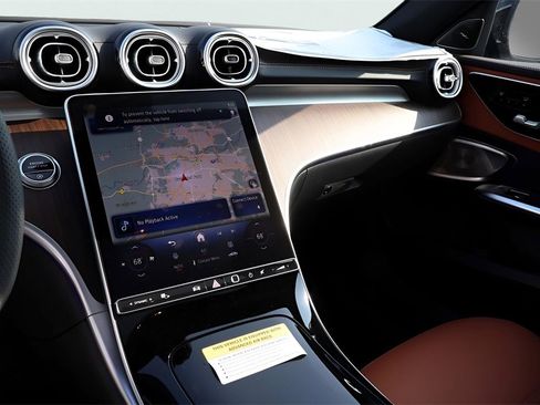 Used 2025 Mercedes-Benz C 300 4MATIC Sedan image 63