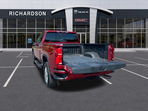Used 2024 Chevrolet Silverado 2500 High Country w/ High Country Premium Package AWD/4WD image 14