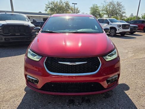 New 2026 Chrysler Pacifica Select image 17