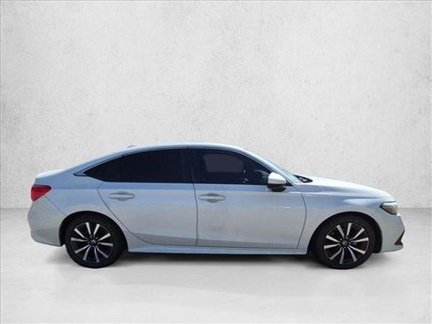 Used 2024 Honda Civic EX image 4