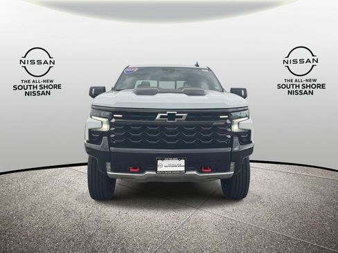 Used 2023 Chevrolet Silverado 1500 ZR2 w/ Technology Package AWD/4WD image 2
