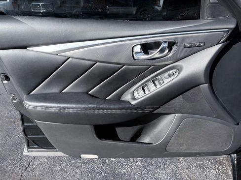 Used 2016 INFINITI Q50 3.0t Premium w/ Driver Assistance Package image 10