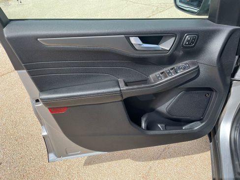 Used 2024 Ford Escape Active w/ Tech Pack #2 FWD image 9