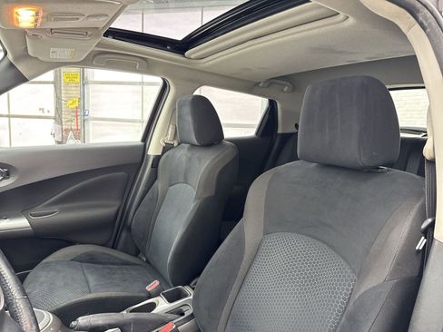 Used 2016 Nissan Juke SV image 10