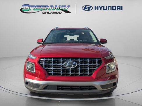 Used 2023 Hyundai Venue Limited w/ Cargo Package FWD image 3