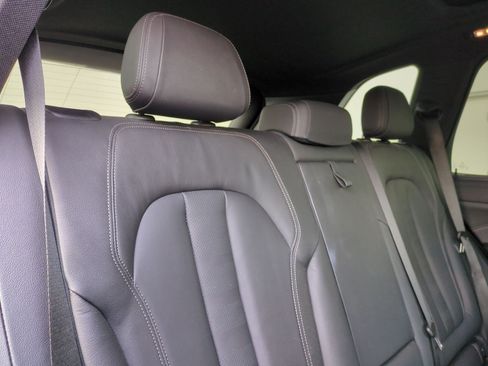 Used 2022 BMW X5 xDrive45e w/ M Sport Package AWD/4WD image 31