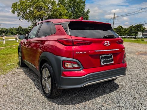 Used 2021 Hyundai Kona Limited FWD image 8