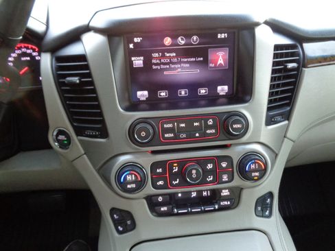 Used 2015 GMC Yukon Denali w/ Touring Package image 24