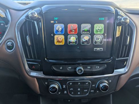 Used 2018 Chevrolet Traverse High Country image 12