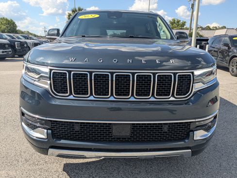 Used 2024 Jeep Wagoneer L Series III w/ Premium Group I AWD/4WD image 9