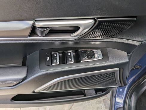 Certified 2025 Kia Telluride S AWD/4WD image 21