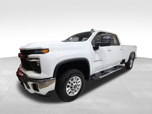 Certified 2025 Chevrolet Silverado 2500 LT w/ Convenience Package image 8