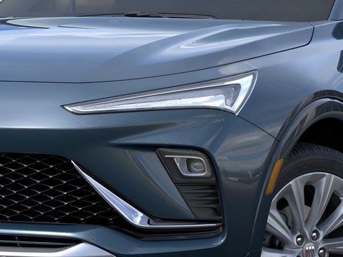 New 2026 Buick Envista Avenir FWD image 10