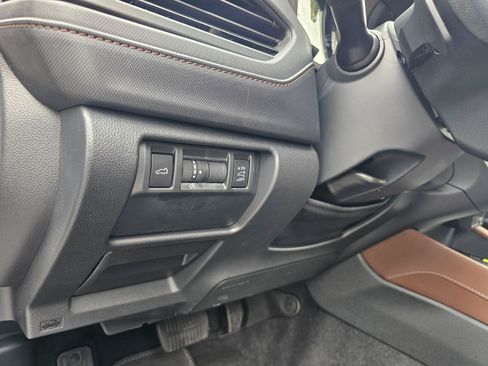 Used 2025 Subaru Forester Touring AWD/4WD image 22