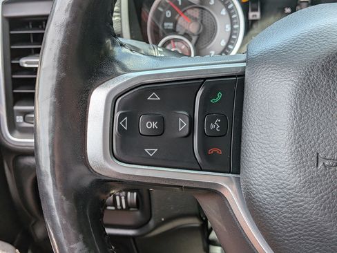 Used 2020 RAM 1500 Laramie AWD/4WD image 22