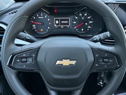 New 2026 Chevrolet Trax LS w/ LS Convenience Package FWD image 22