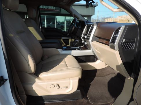 Used 2018 Ford F150 Lariat w/ Equipment Group 502A Luxury image 15