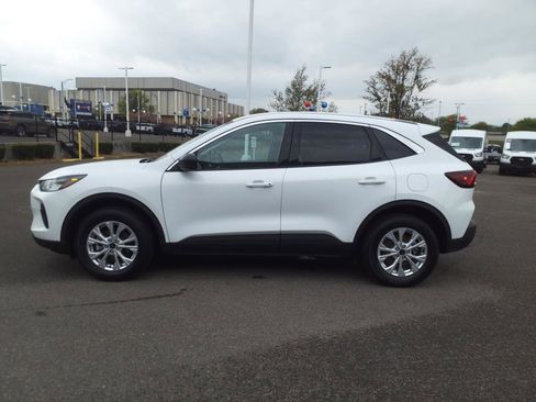 Used 2024 Ford Escape Active image 2
