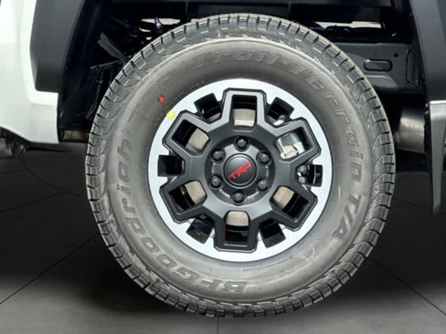 New 2026 Toyota Tacoma TRD Off-Road AWD/4WD image 30