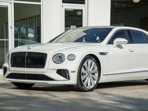 New 2026 Bentley Flying Spur Plug-In Hybrid image 8
