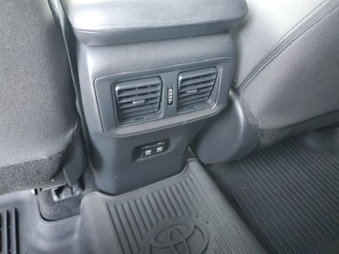 Used 2020 Toyota RAV4 XLE image 14