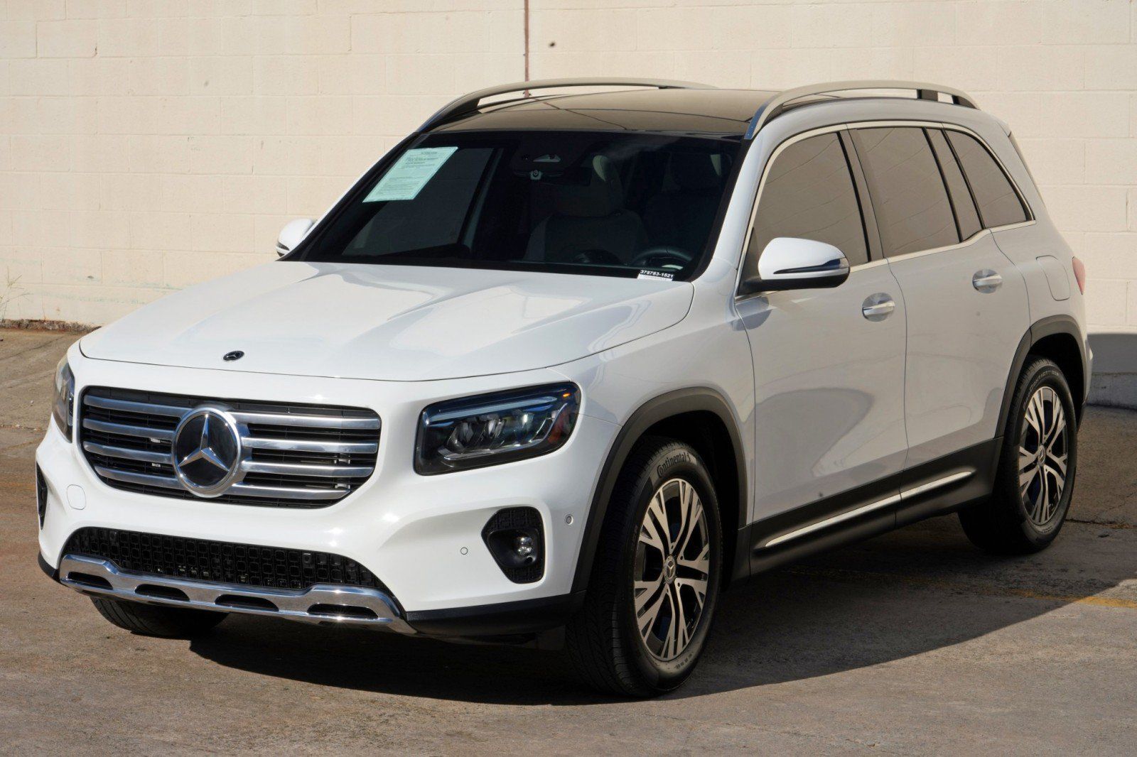 Used 2024 Mercedes-Benz GLB 250 w/ Exclusive Package image 53