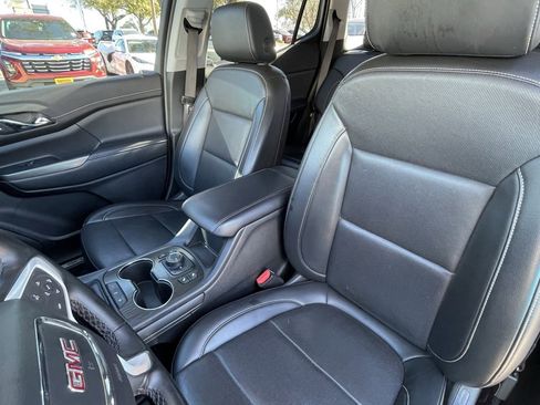 Used 2023 GMC Acadia SLT image 22