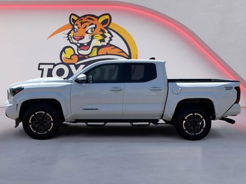 New 2026 Toyota Tacoma TRD Sport image 8