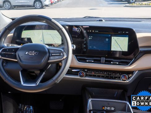 Used 2025 Chevrolet Equinox ACTIV w/ Convenience Package III image 11
