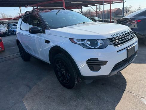 Used 2018 Land Rover Discovery Sport SE image 10