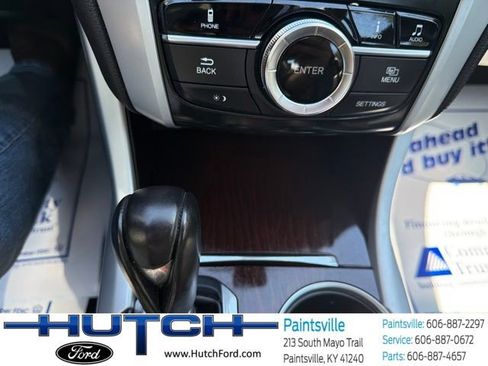Used 2017 Acura TLX FWD image 23