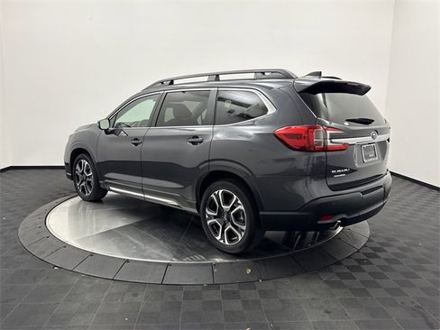 Used 2023 Subaru Ascent Limited image 5