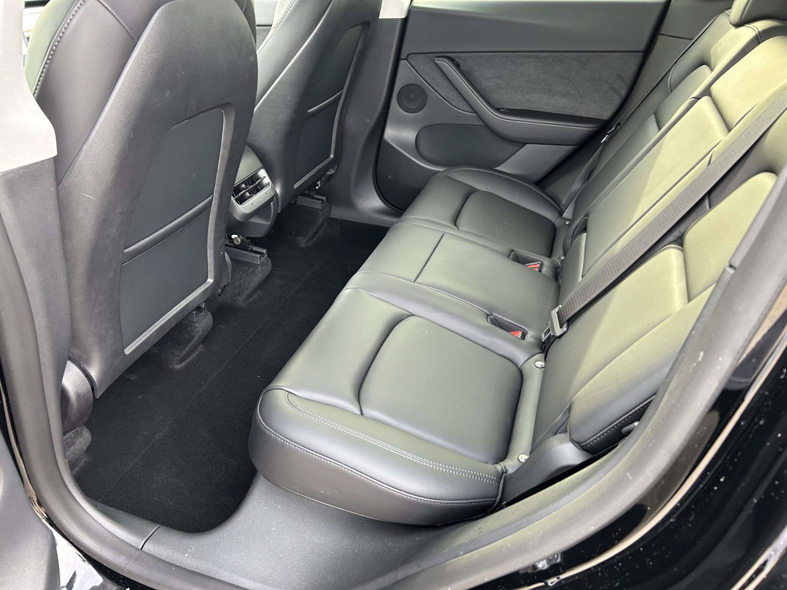 Used 2022 Tesla Model Y Long Range AWD/4WD image 20
