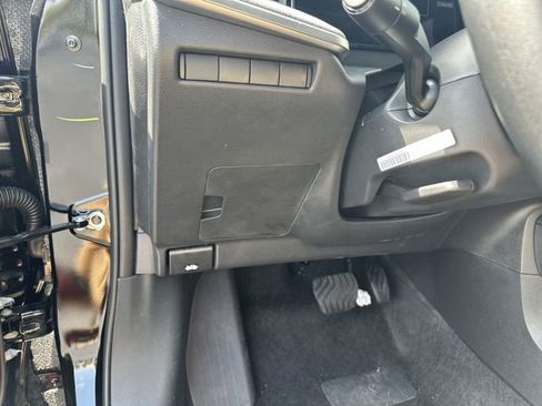 New 2026 Nissan Kicks SV w/ SV Premium Package image 17