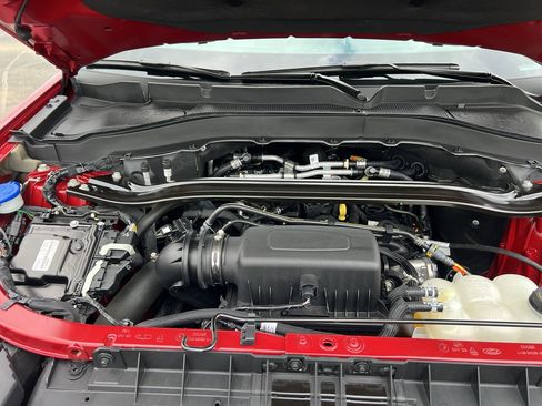 Used 2023 Ford Explorer Limited w/ Limited Technology Package image 33