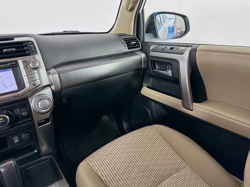 Used 2014 Toyota 4Runner SR5 image 23