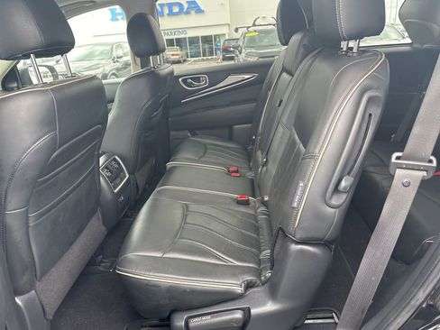 Used 2019 INFINITI QX60 Luxe w/ Essential Package image 10