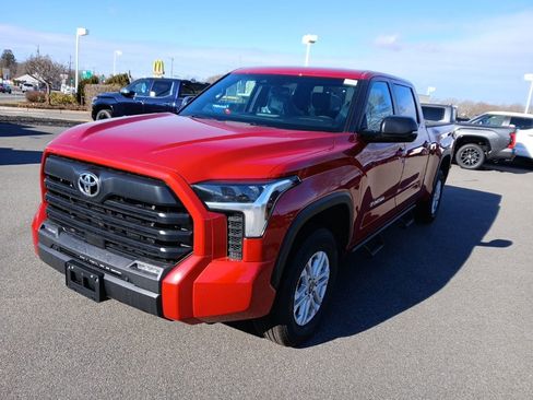 New 2026 Toyota Tundra SR5 image 2