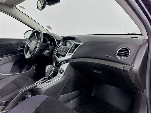 Used 2014 Chevrolet Cruze LT w/ All-Star Edition image 27