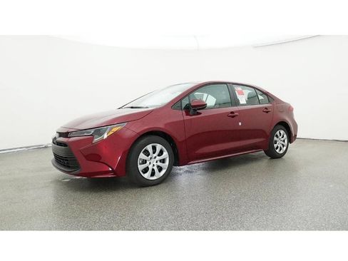 Used 2026 Toyota Corolla LE FWD image 22
