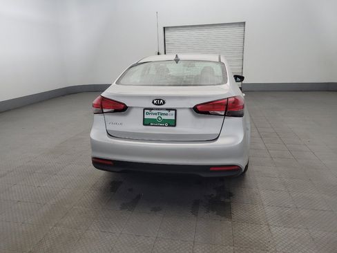 Used 2018 Kia Forte LX image 7