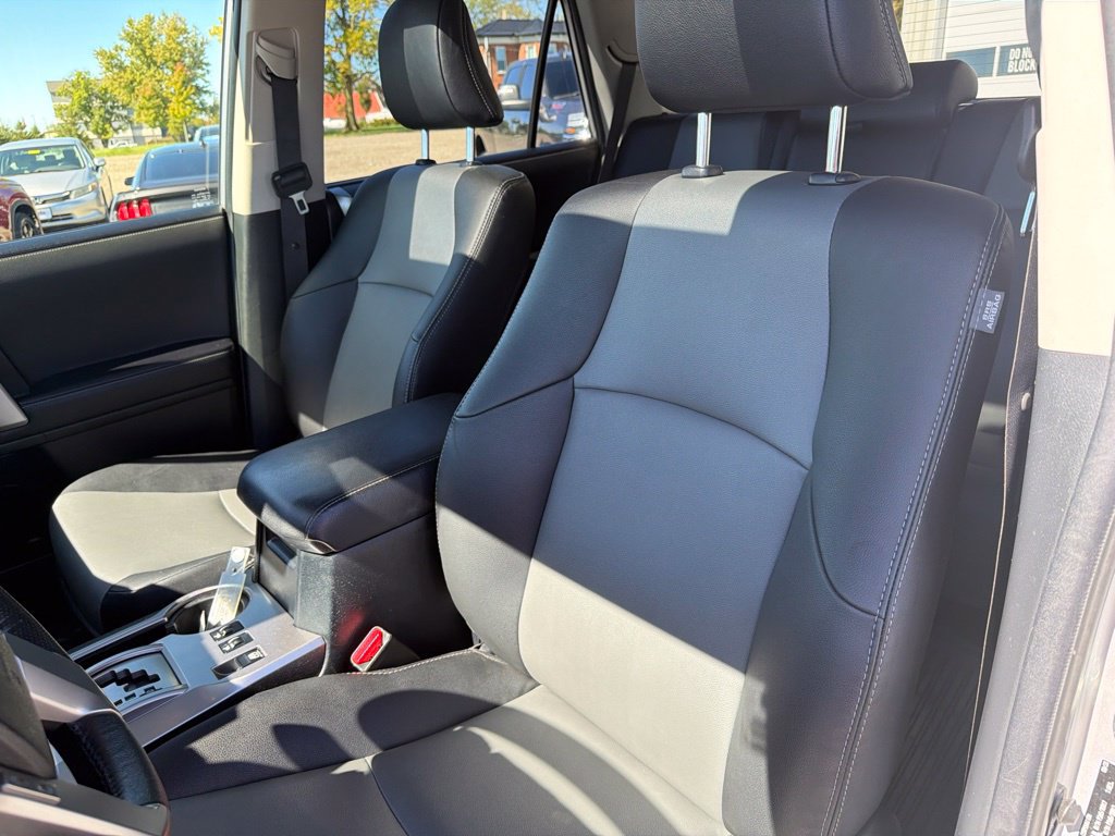 Used 2023 Toyota 4Runner SR5 Premium w/ Moonroof Package AWD/4WD image 22