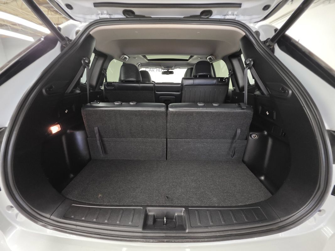 Used 2024 Mitsubishi Outlander AWD image 24